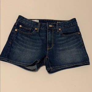Brand New Gap Jean Shorts (Size: 24)